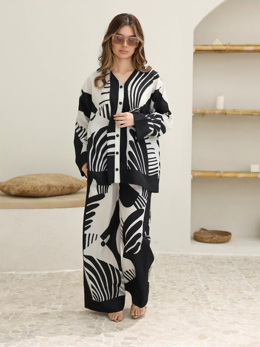 Kuroba Black And White Co Ord Set (Top + Bottoms)