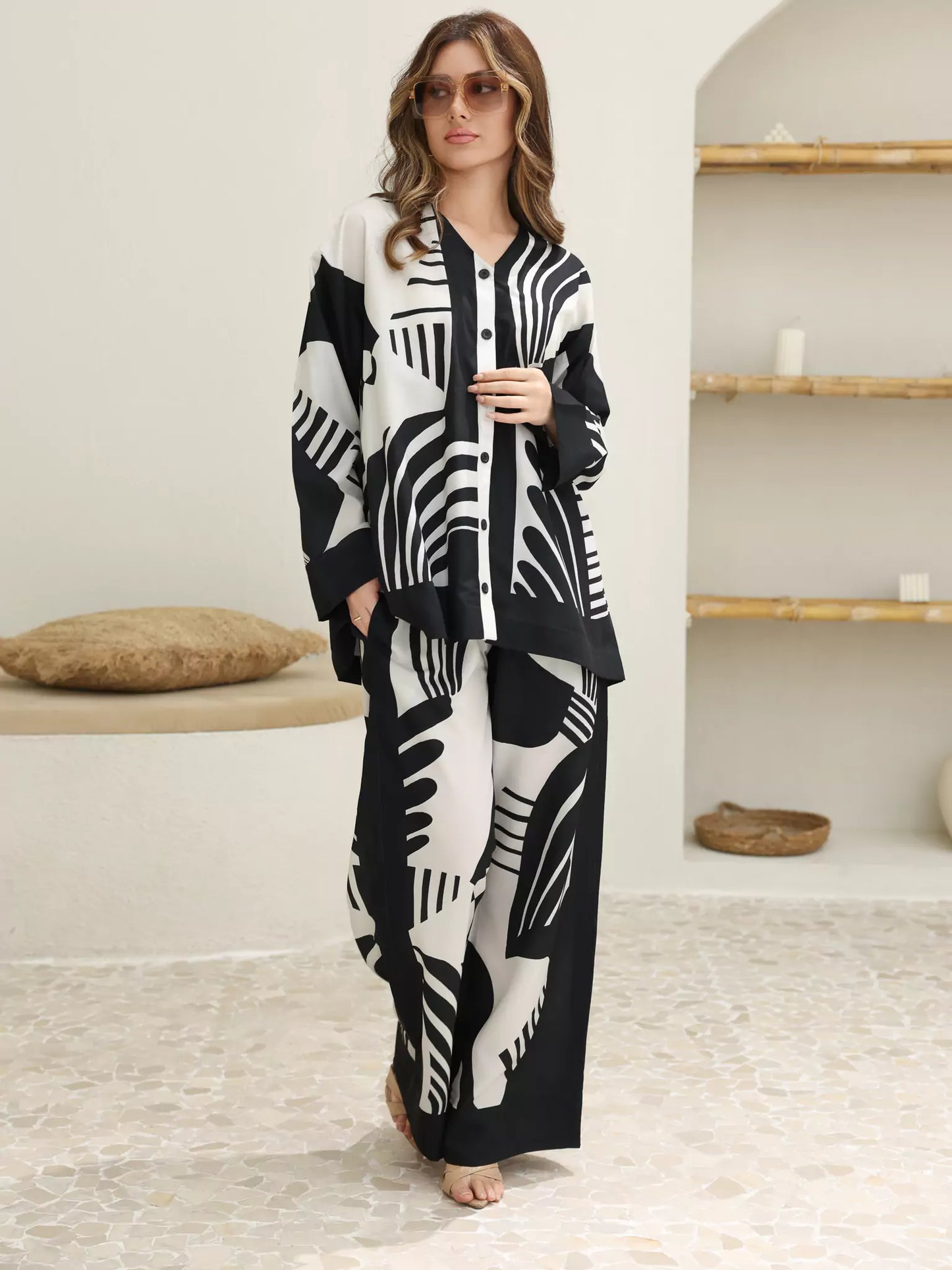 Kuroba Black And White Co Ord Set (Top + Bottoms)