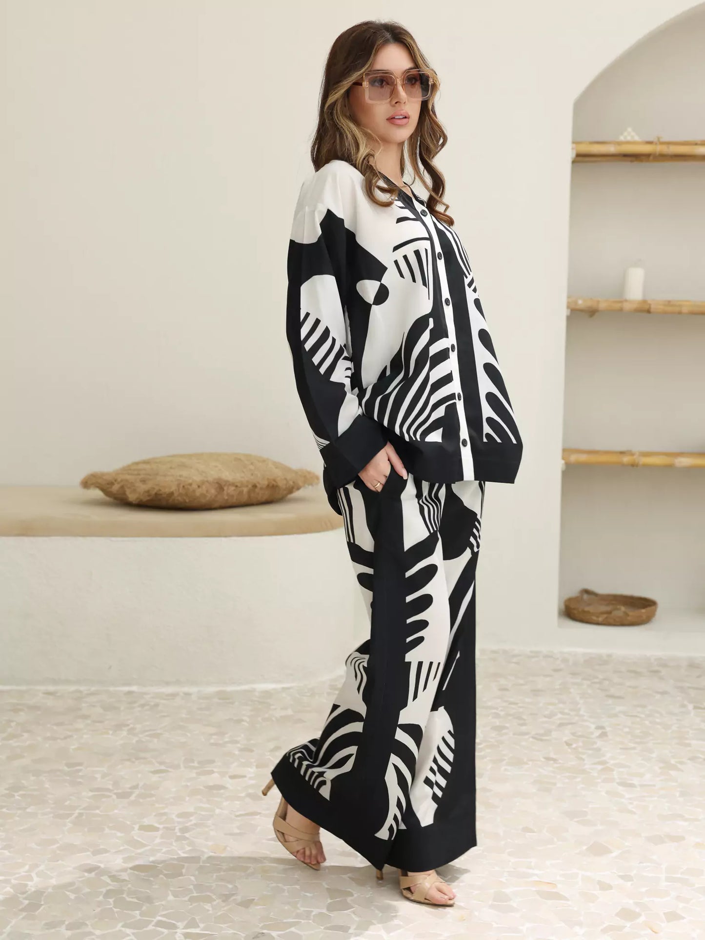 Kuroba Black And White Co Ord Set (Top + Bottoms)