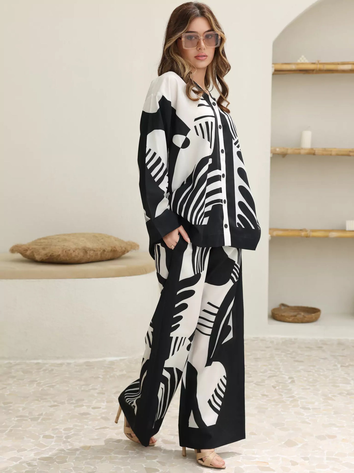 Kuroba Black And White Co Ord Set (Top + Bottoms)