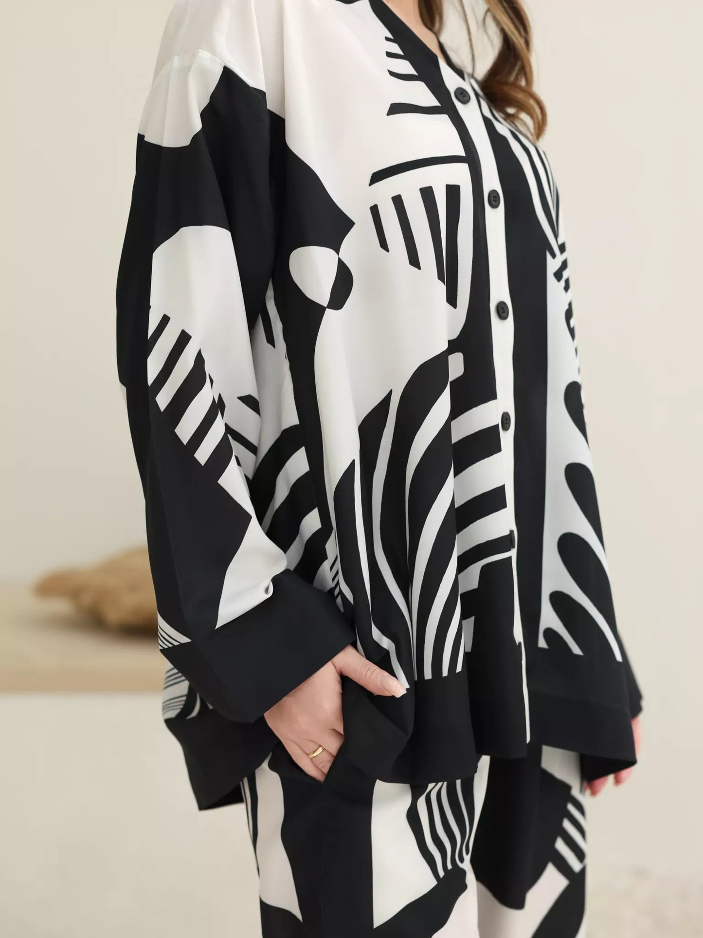 Kuroba Black And White Co Ord Set (Top + Bottoms)