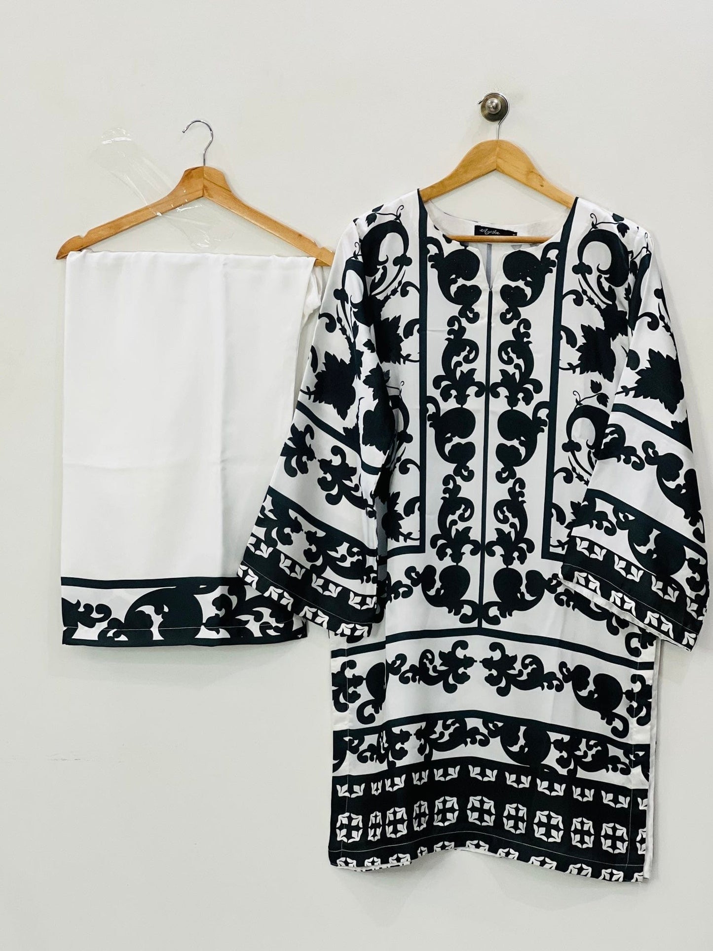 Ayesha.B 2pcs (Farah)